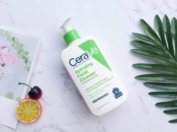  sua rua mat cho da kho nhay cam CeraVe Hydrating Cleanser