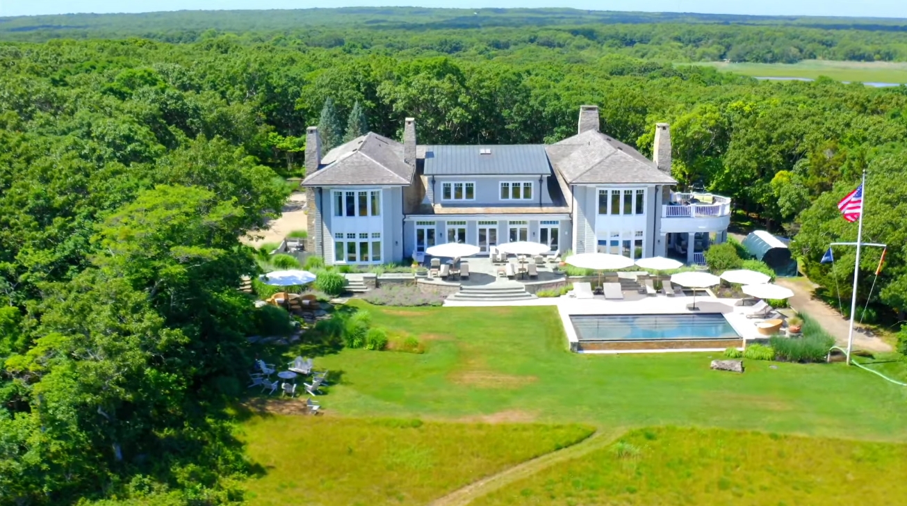 Mansion Interior Design Tour vs. Elegant Waterfront Compound in East Hampton, New York | Sotheby's International Realty