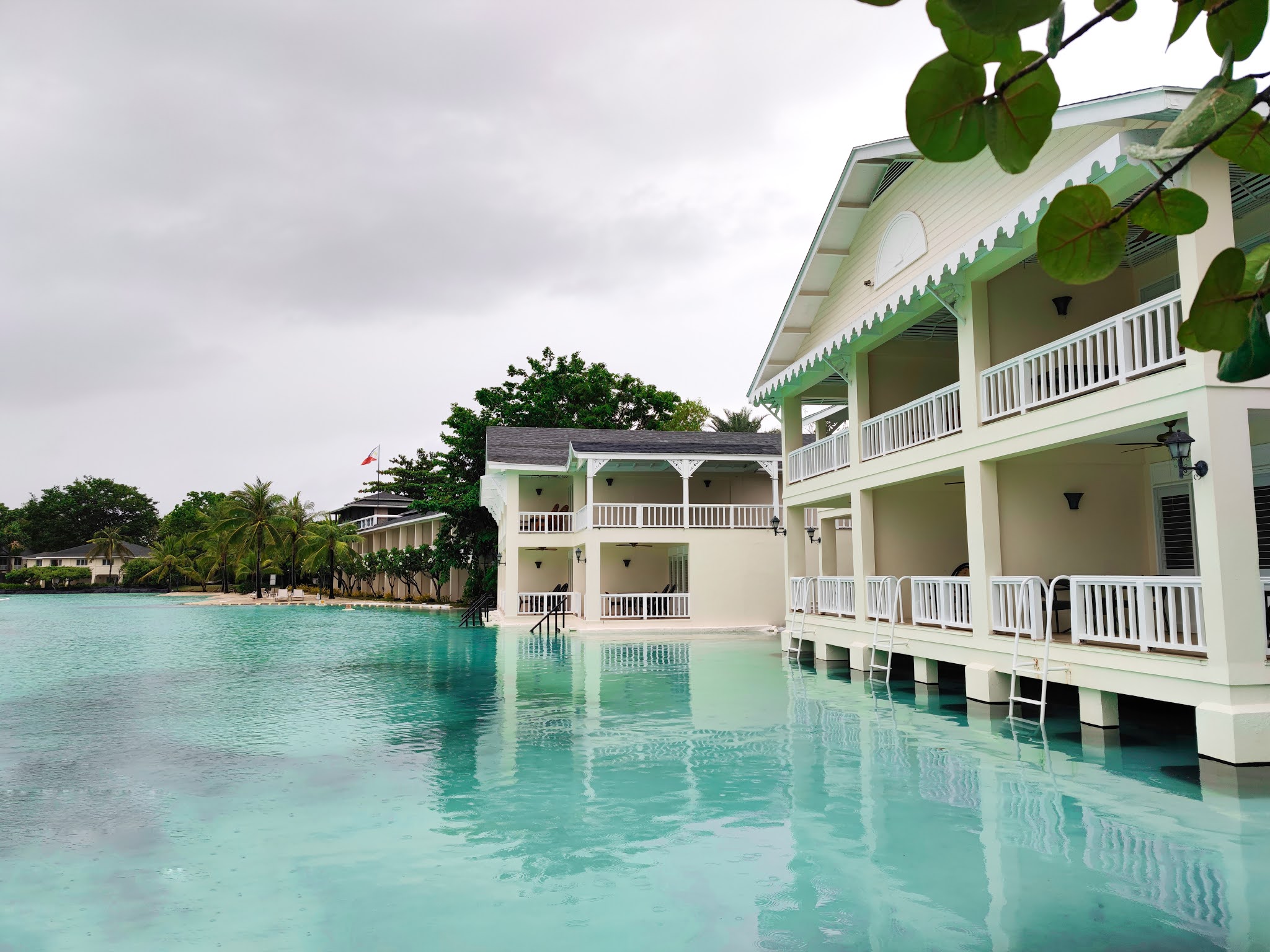 Enjoy The Luxury Living At Plantation Bay Resort And Spa The Pinoy