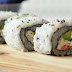   California Roll (sushi com kani e abacate)