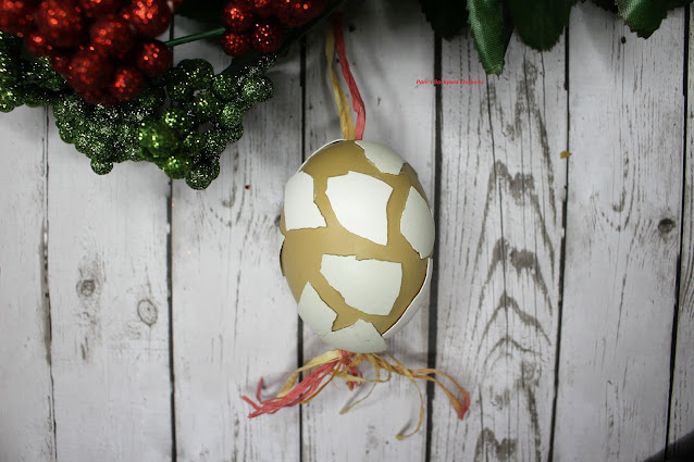 With all the beautifully colored eggs we have from our backyard flocks, why not take a few and turn them into Christmas ornaments.