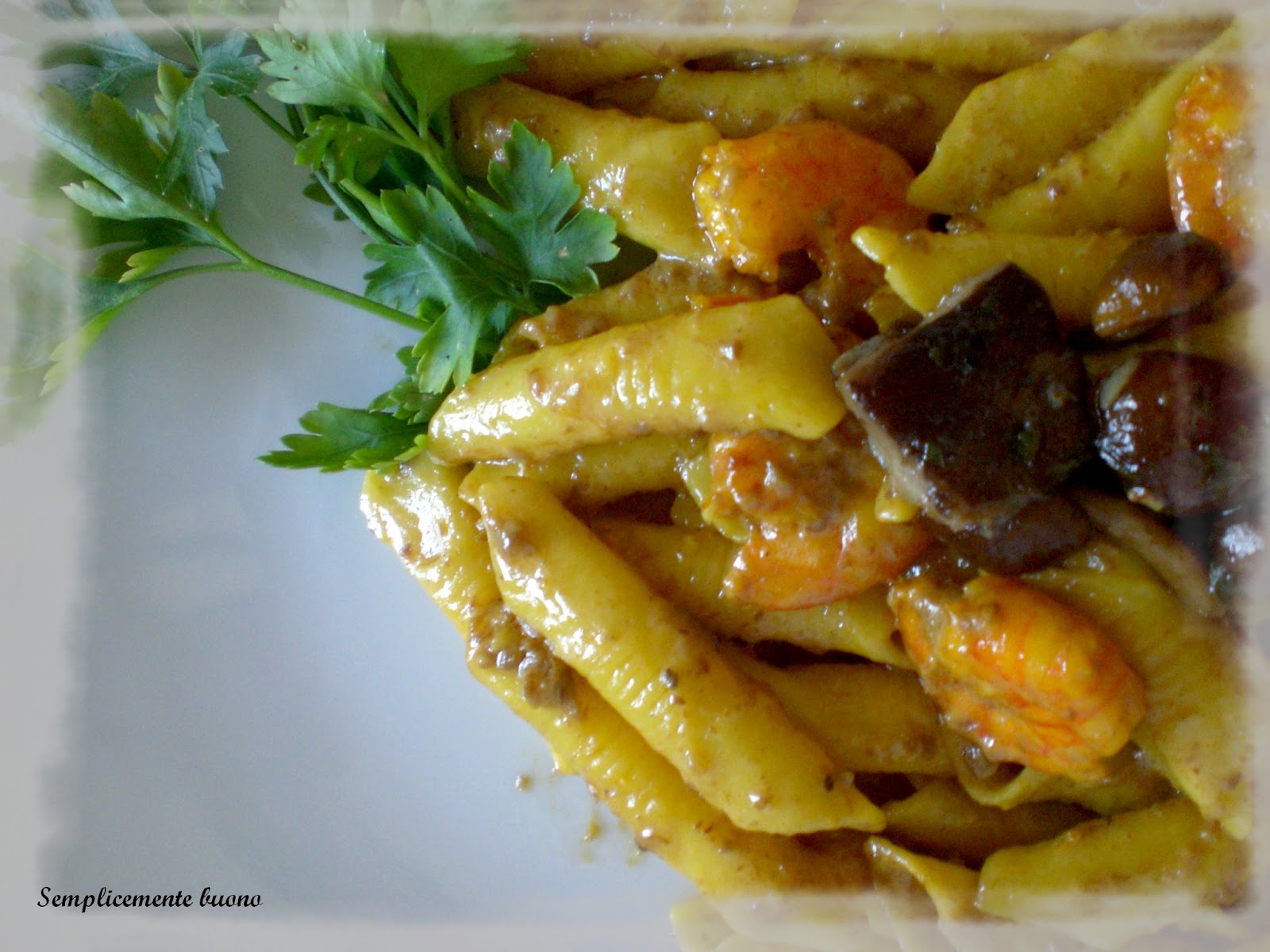 GARGANELLI CON GAMBERI IN SALSA DI FUNGHI PORCINI E COLLABORAZIONE CON