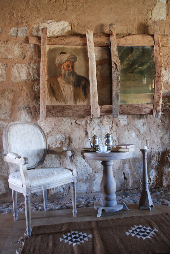 Safari Fusion blog | Desert oasis | Saharan architecture with classic modern furnishings at Al Tarfa Desert Sanctuary, North Africa