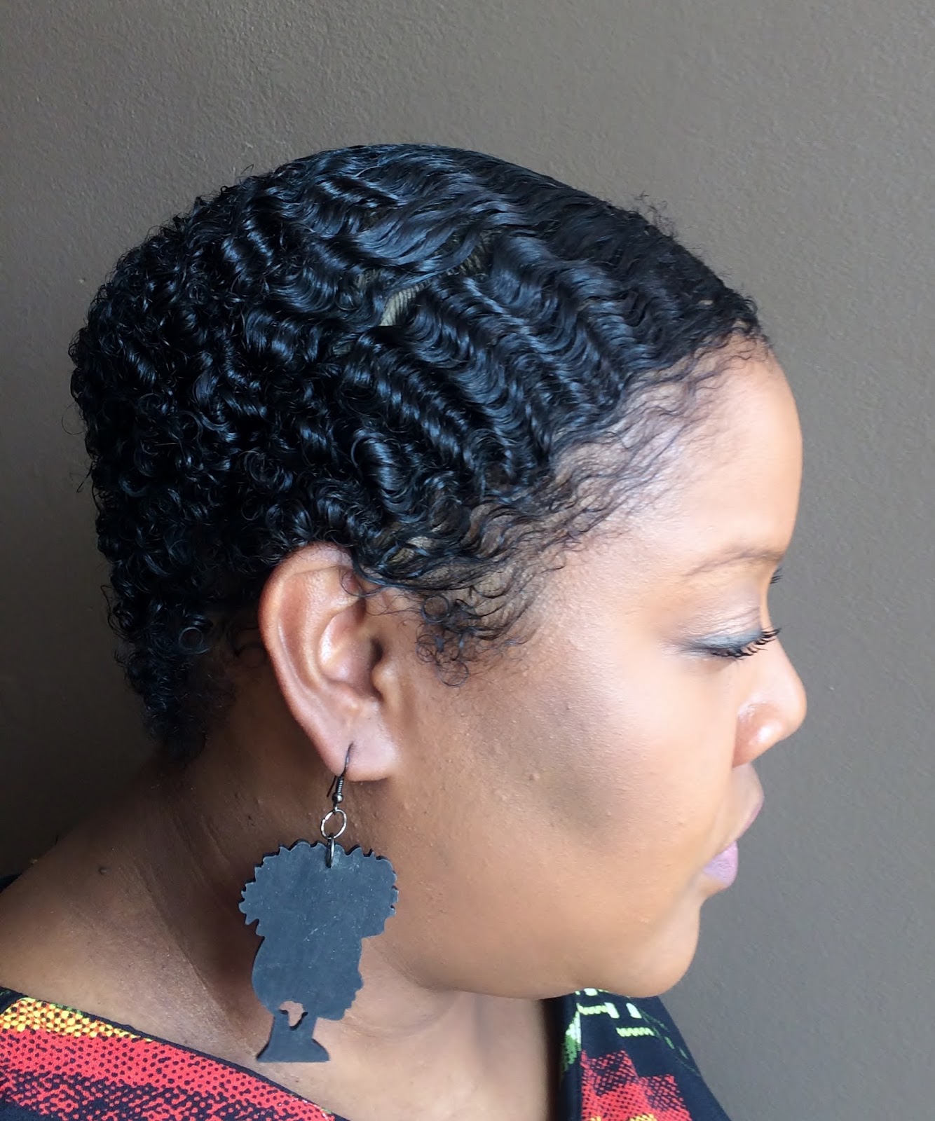 styling-short-natural-hair-the-sleek-back