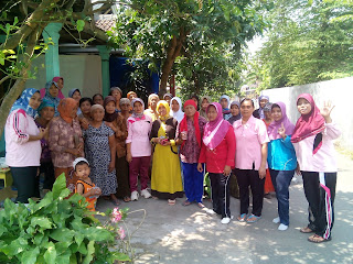 Foto bersama seusai kegiatan