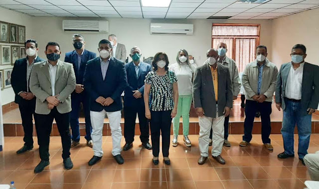 QUEDÓ JURAMENTADA LA DIRECTIVA DE LA ASOCIACIÓN DE COMERCIANTES E INDUSTRIALES DE CARORA QUEDÓ JURAMENTADA LA DIRECTIVA DE LA ASOCIACIÓN DE COMERCIANTES E INDUSTRIALES DE CARORA