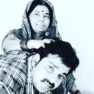 pawan singh and mother