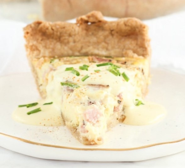 EASY EGGS BENEDICT QUICHE #brunch #christmas - House Recipes & Home Decor