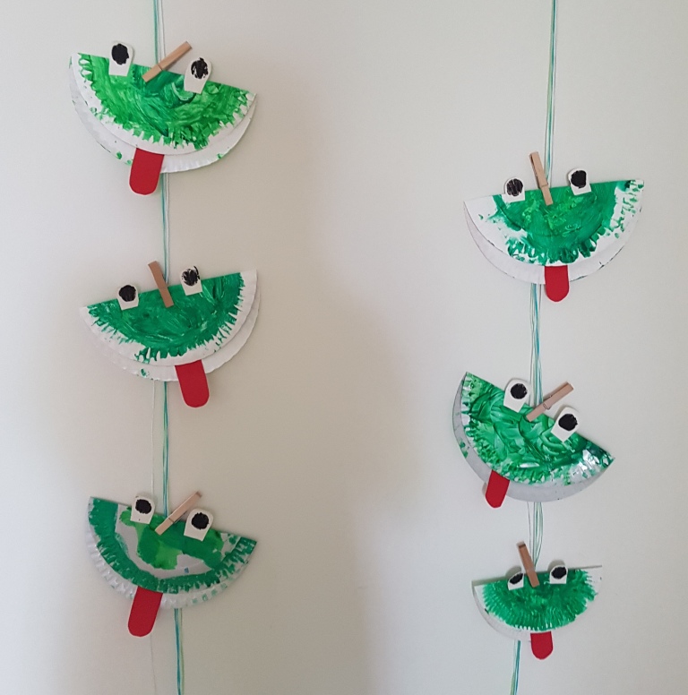 M, M, sagt der grüne Frosch im Teich