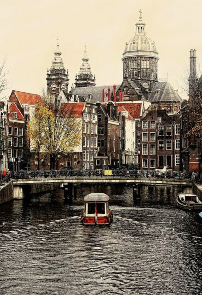 Top 10 Beautiful Cities to Celebrate Christmas | Amsterdam, Netherlands Top 10 Beautiful Cities to Celebrate Christmas | Amsterdam, Netherlands