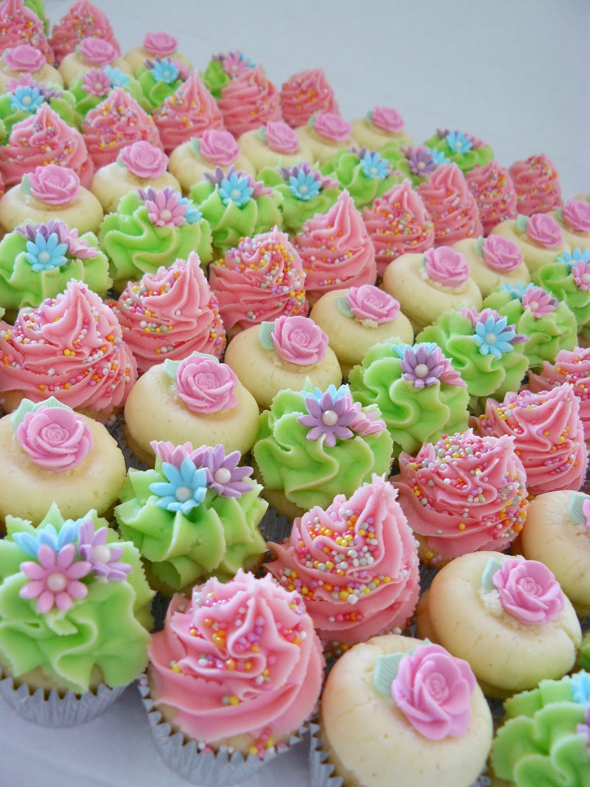 The Cup Cake Taste Brisbane Cupcakes Flower Cupcakes