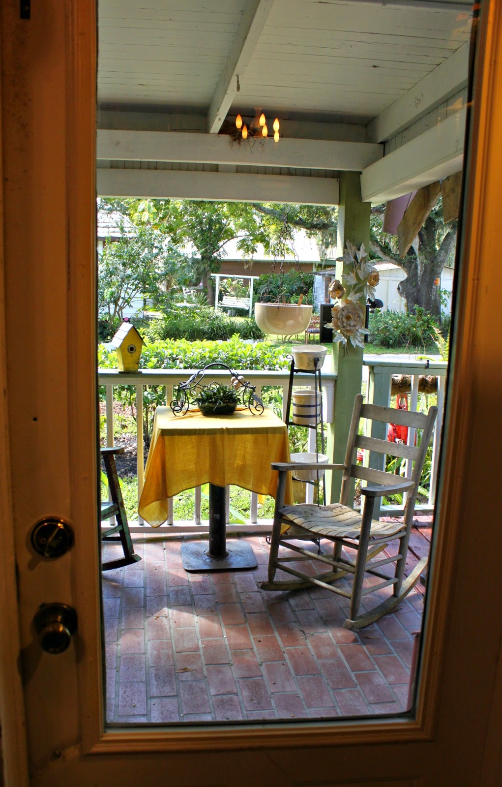 MadSnapper Charms of Leffingwell Porches