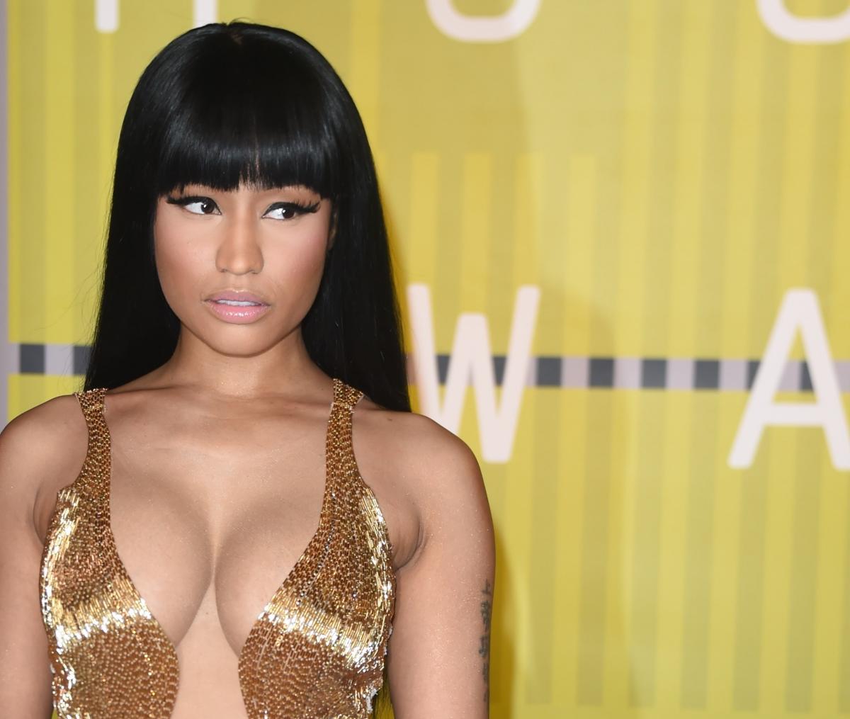 نيكي ميناج (Nicki Minaj ) طليعة قائمة الألبومات في الولايات المتحدة الأمريكية