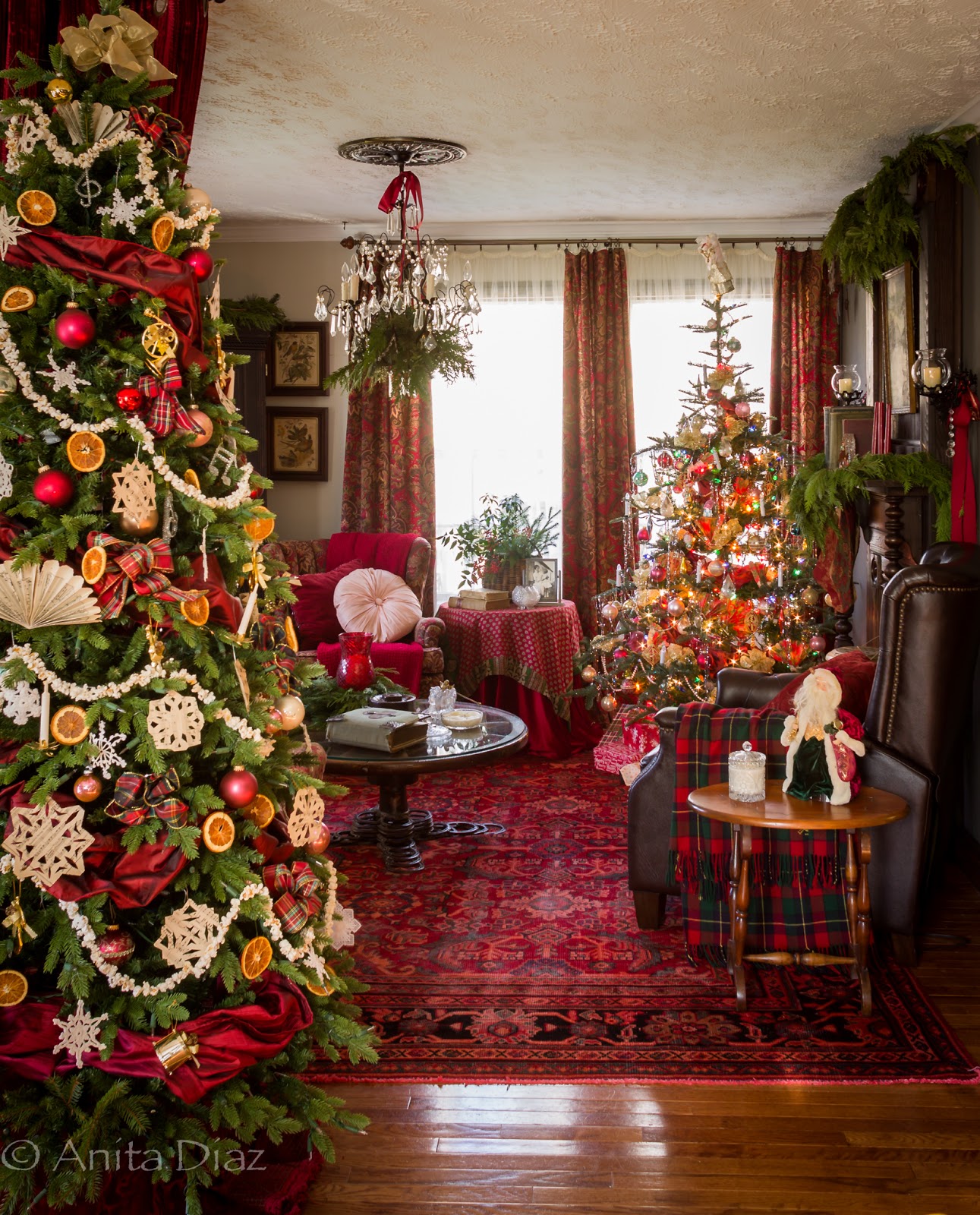 Victorian farmhouse Christmas - Whispering Pines Homestead