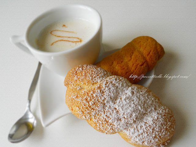 Biscotti rustici dietetici con crem caramel al cocco