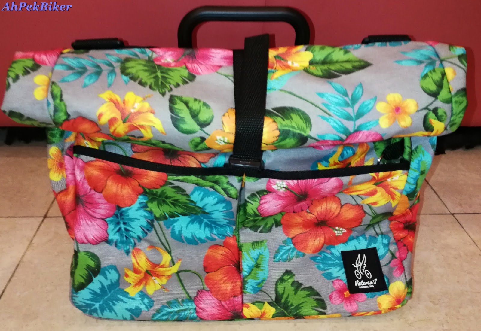 AhPek Biker Old Dog Rides Again Brompton Accessories 24 Valeria's