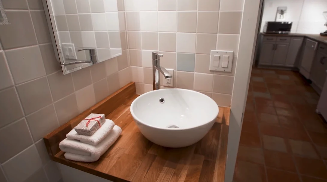 30 Photos vs. 35 Glengrove Ave W, Toronto Interior Design Luxury Home Tour