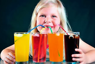 Μύθοι και αλήθειες για τα αναψυκτικά: Τι να προσέχεις για το παιδί σου