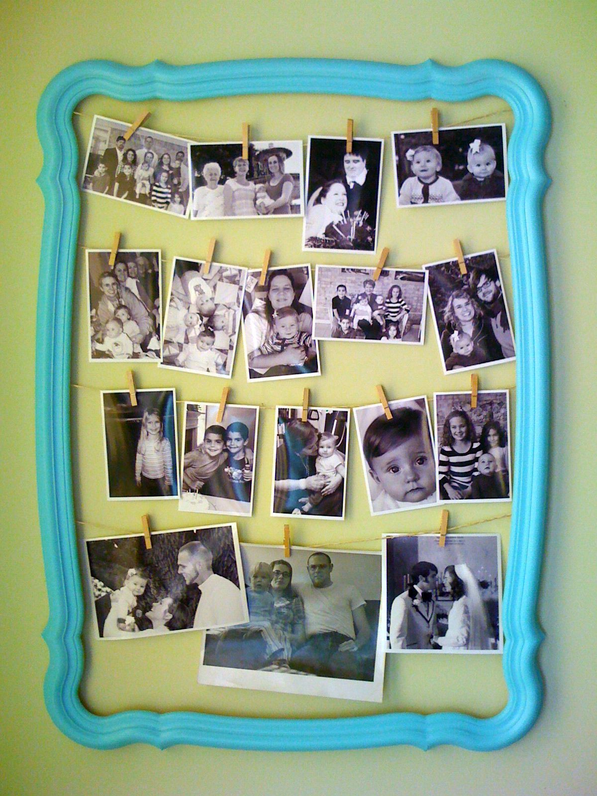 { the papyrus basket } family photo frame