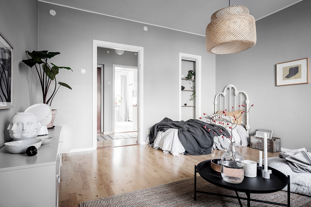 AU COIN MAIS PAS NÉGLIGÉ