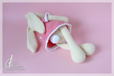 Lalka Crochetka Bunny Julka . Króliczek Julka http://lalkacrochetka.blogspot.com/2019/01/bunny-julka-kroliczek-julka.html