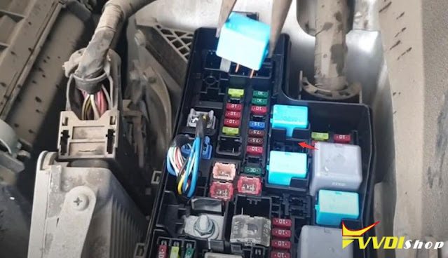 xhorse-toyota-rav4-2015-akl-4