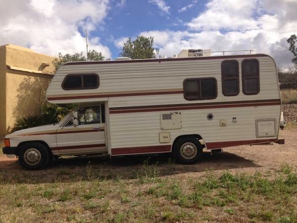 1984 Toyota new horizon motorhome