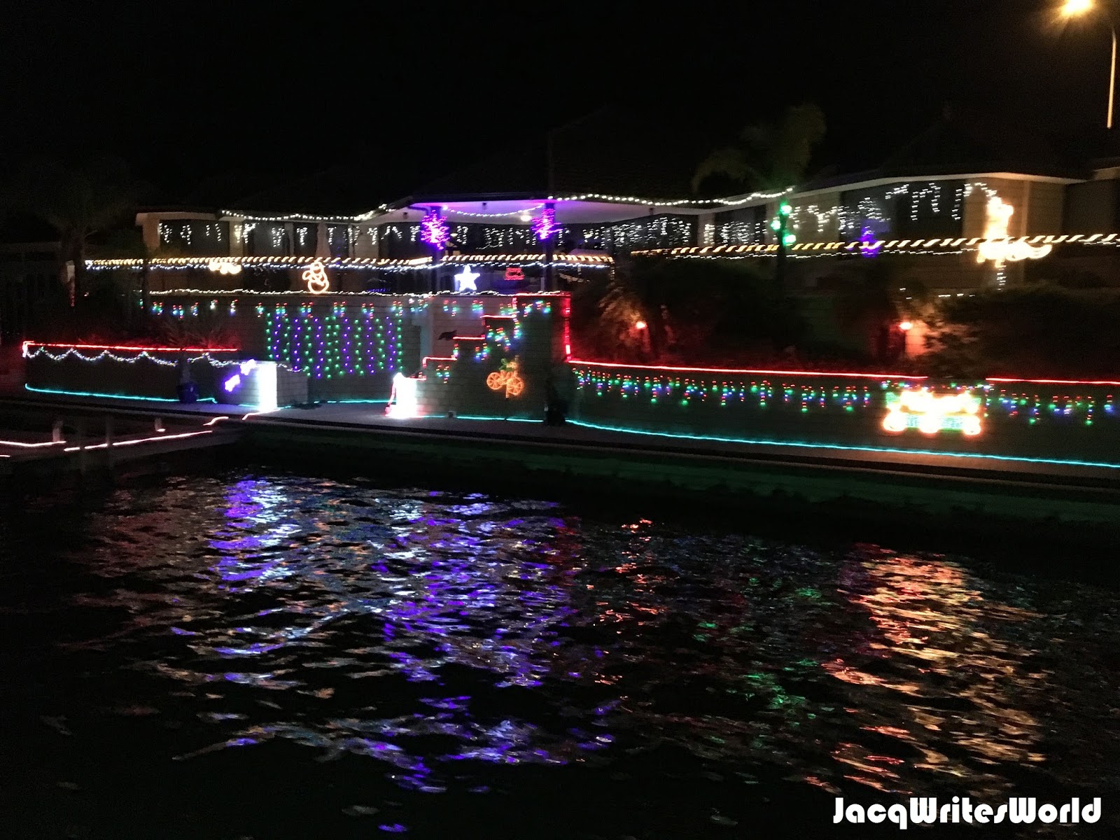 Our Mandurah Christmas Lights Cruise Experience!!!
