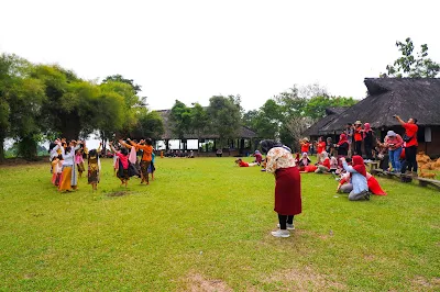 carita kampung budaya sindang barang harga paket kampung budaya sindangbarang makalah kampung budaya sindangbarang kampung sindang barang dalam bahasa sunda nyusun karangan bahasan kampung budaya sindangbarang kampung budaya sindangbarang dalam bahasa sunda kampung budaya sindang barang dijual nyusun karangan bahasan kampung budaya sindangbarang bahasa sunda