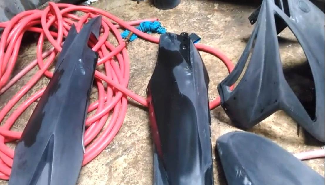 Cara Menghilangkan Cat yang Tebal Pada Body Plastik Motor