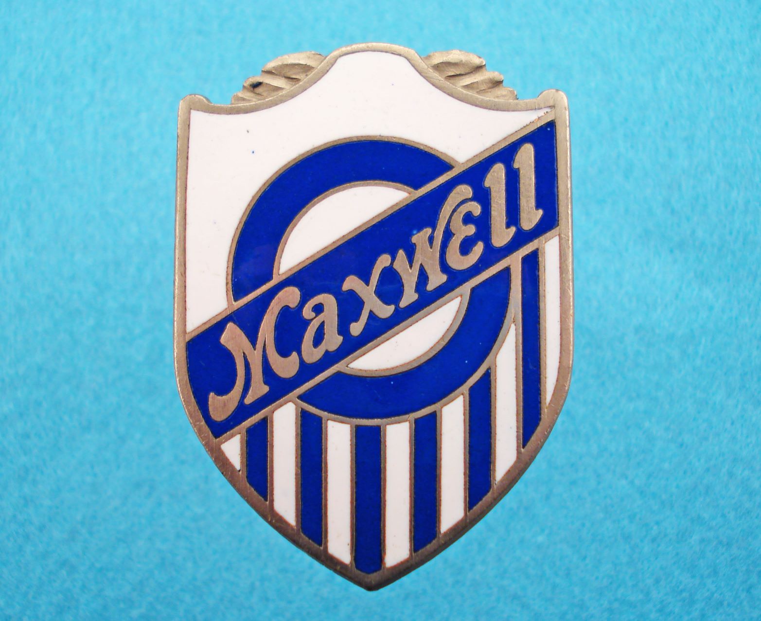 American Auto Emblems MAXWELL