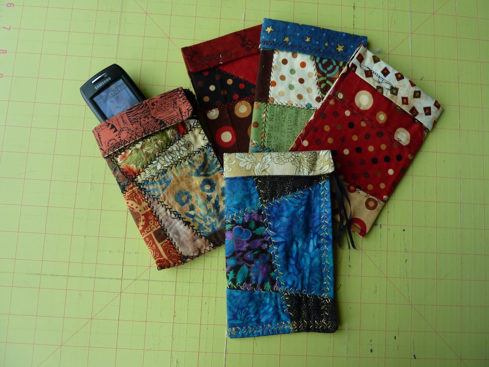 Make a Classy, Sassy Cell Phone Cover... Part 2