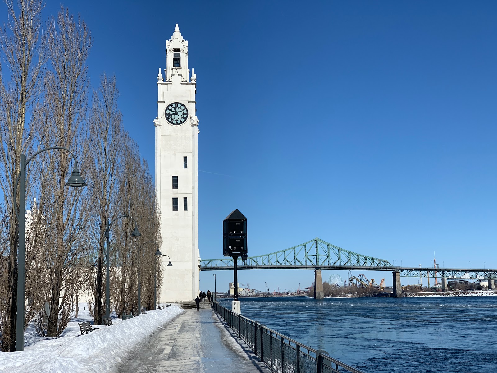  POINTS OF VIEW _______________ THE TIME CHANGE 2019