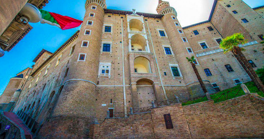 Palazzo Ducale Ducal Palace, Urbino, Italy Zoom Back From, 54% OFF