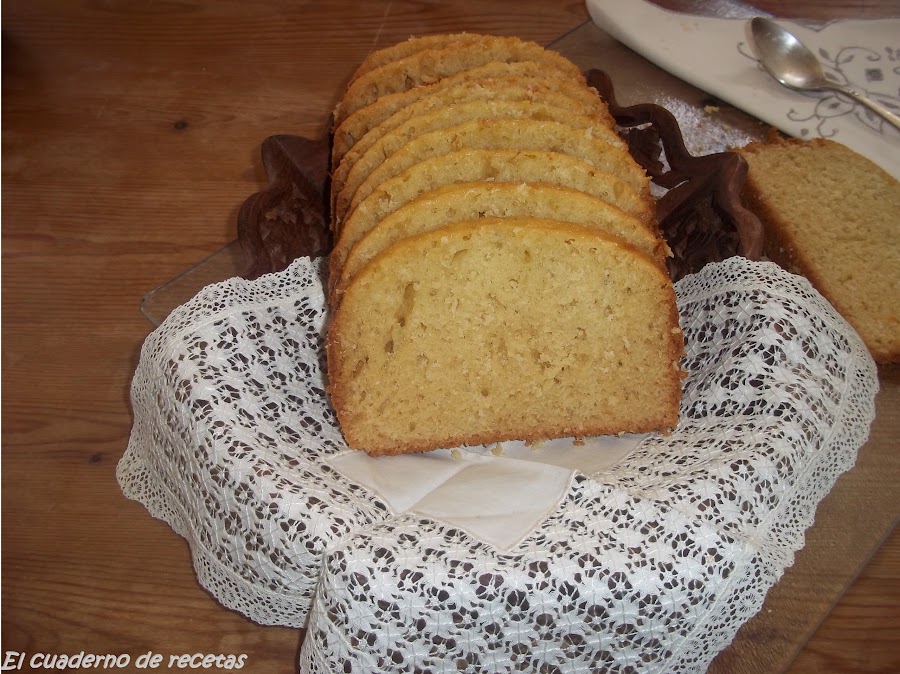 Bizcocho de yogur de limón