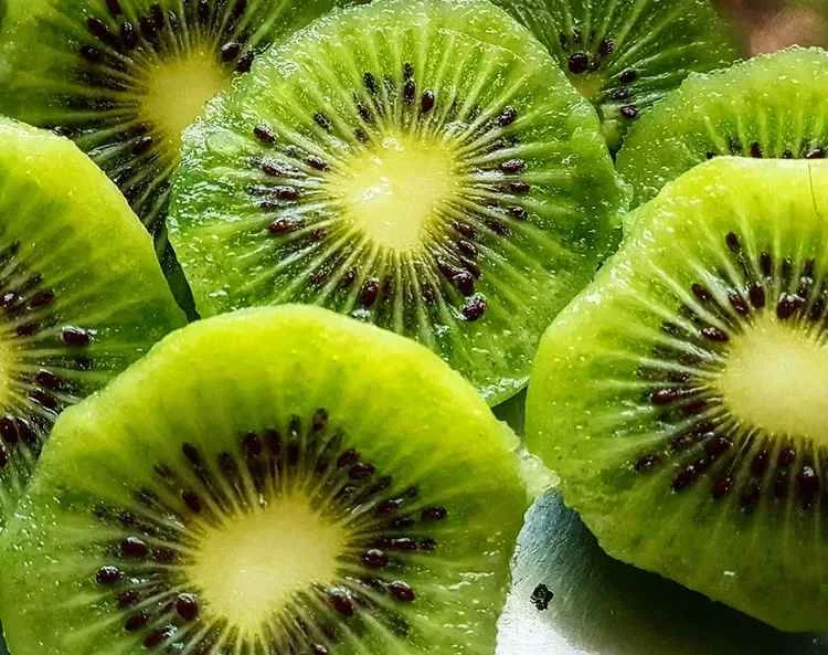 How many calories are in a kiwi