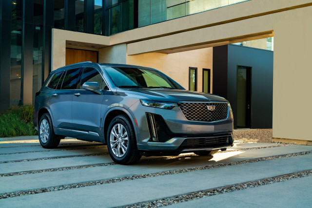 2022 Cadillac XT6 Review