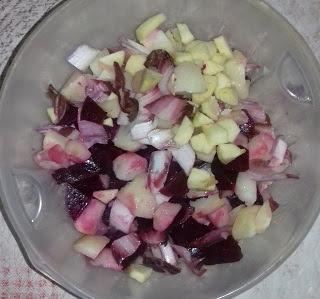 Voici donc la recette de la salade composée (betteraves, pommes de terre, endives rouges et pommes)