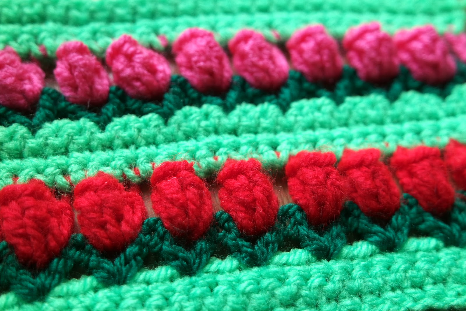 Free crochet patterns and video tutorials Crochet pattern “3D tulip blanket, afghan” by marifu6a