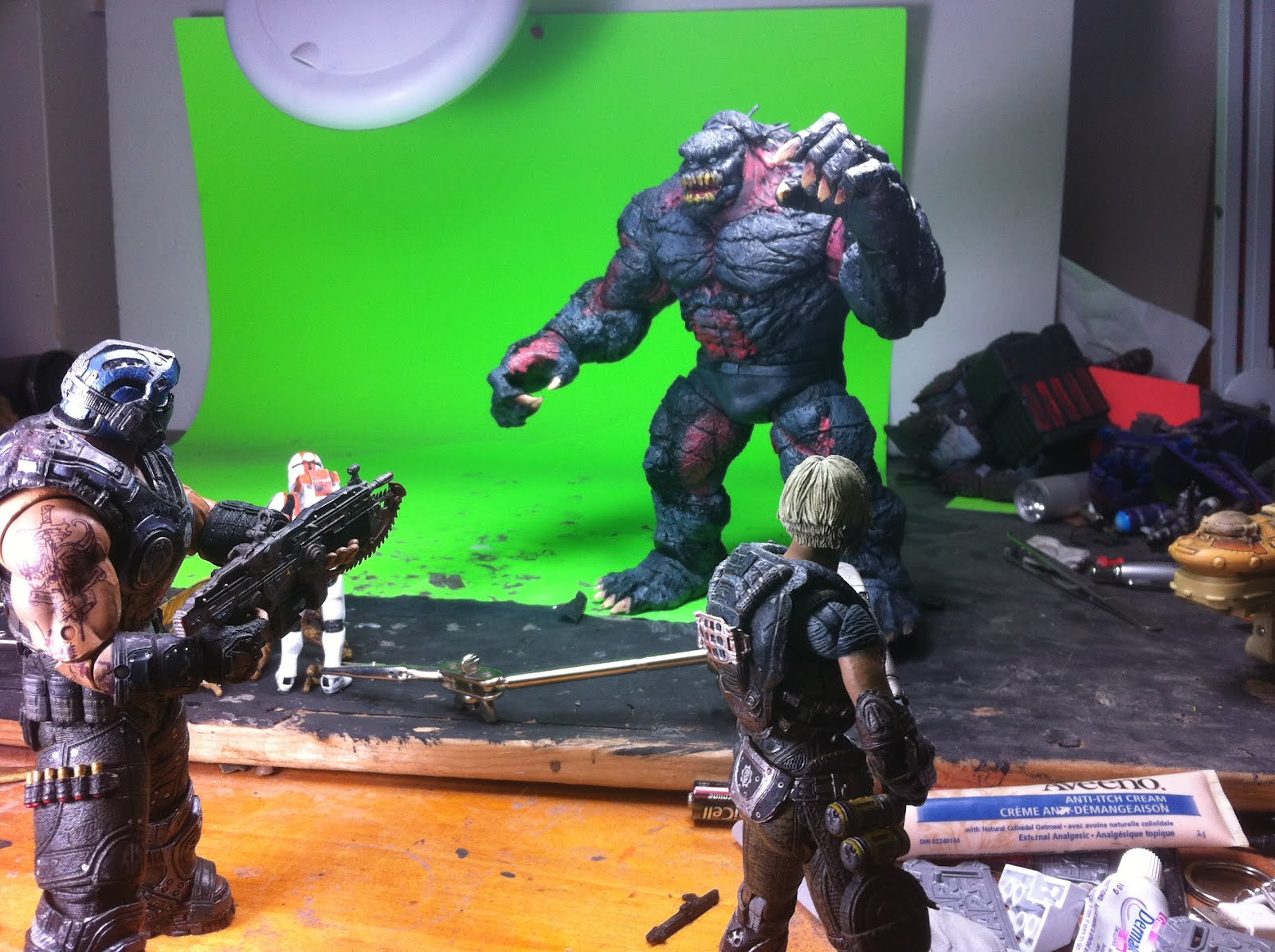 a Gun Nuts film gears of war berserker action figure