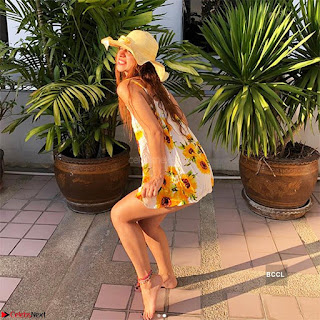 Benafsha Soonawalla in Spicy Bikini Enjoying Her Vacation in Thailand  Exclusive Galleries 006