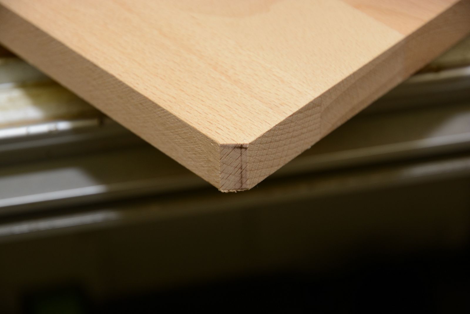 Michas Holzblog: Tipp: Präzises Arbeiten an Ecken mit der MFK-700