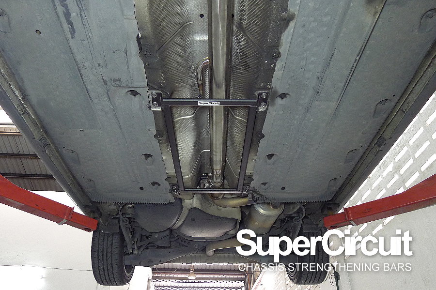 SUPERCIRCUIT CHASSIS STRENGTHENING BARS Volkswagen Golf GTI (Mk6) Mid