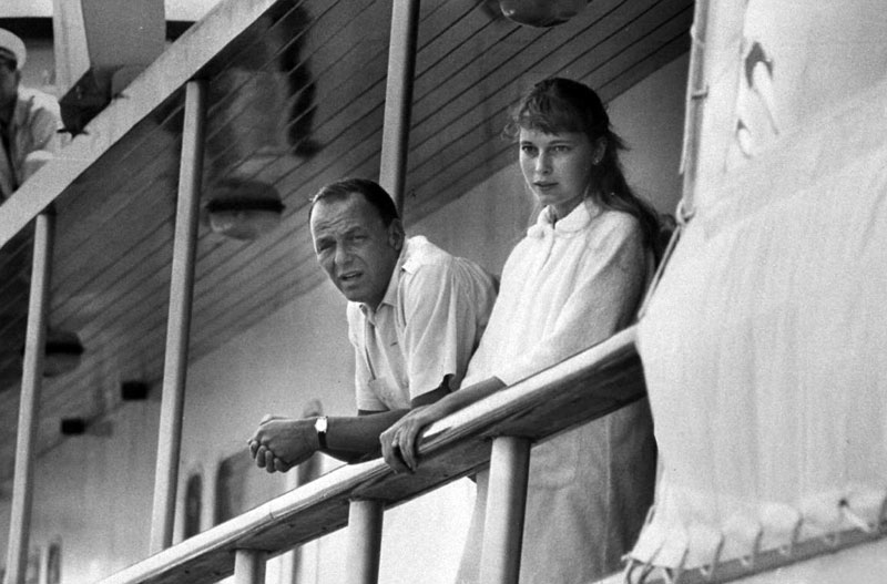 Frank Sinatra If you are but a dream Frank Sinatra, Woody Allen, Mia