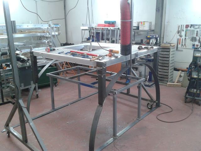 PLESAL - Plataformas y Escaleras Especiales en Aluminio