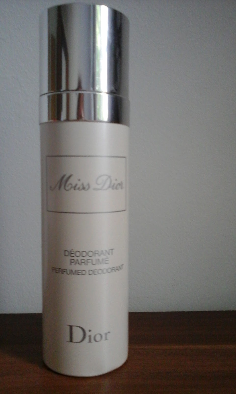Cosmetics & Life Review Deodorantul vaporizator Miss Dior de la Dior