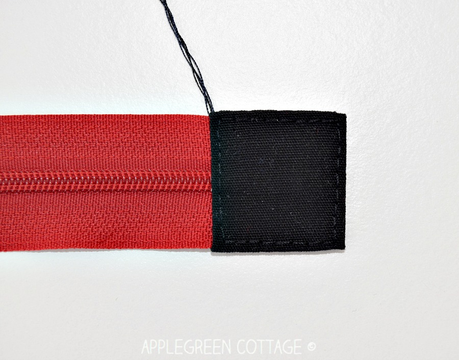 How To Sew A Zipper Tab AppleGreen Cottage