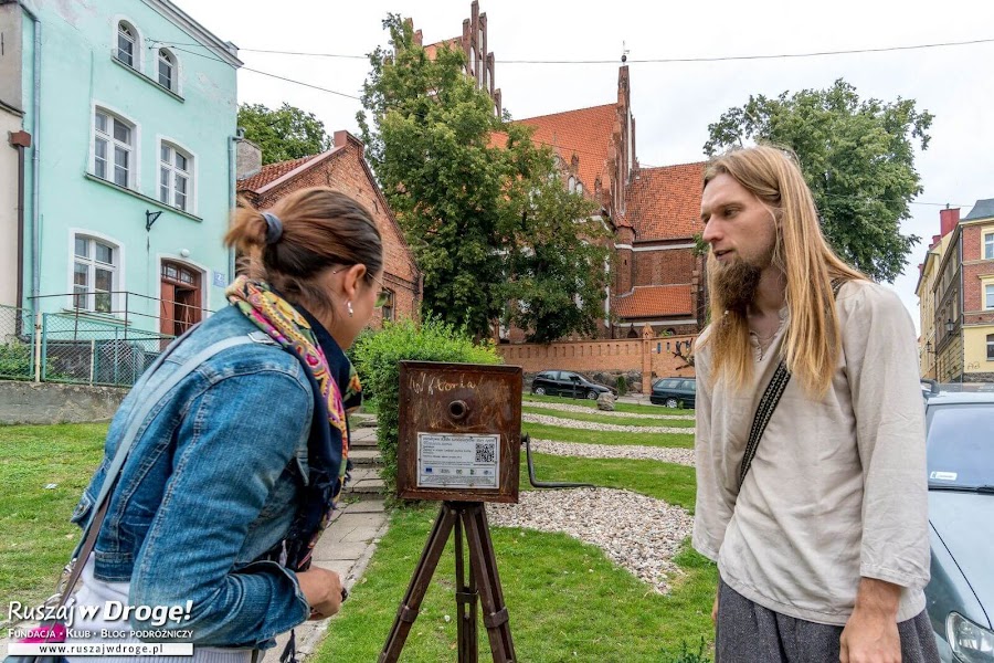 Gniewski Szlak ze starymi aparatami fotograficznymi