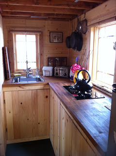 Marzua: TACK: casa diminuta de autoconstrucción