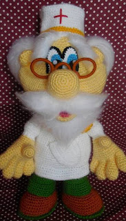 PATRON GRATIS DOCTOR AMIGURUMI 43010